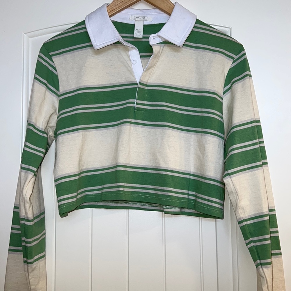 WOmens size small shirt